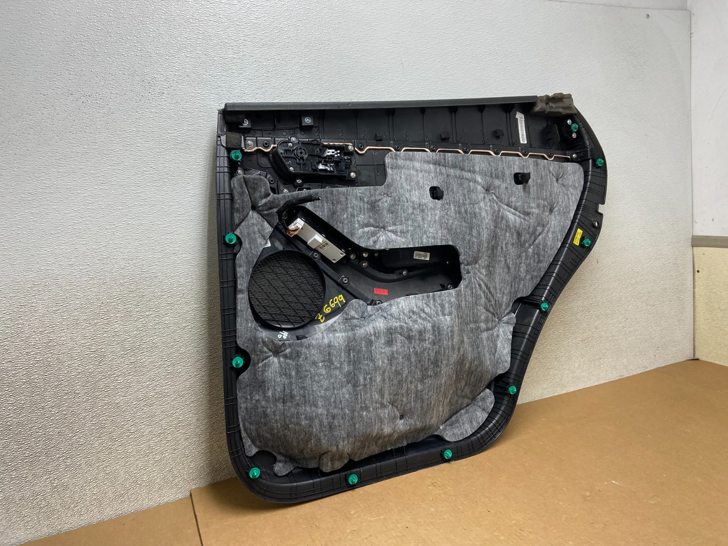 2013-2016 Hyundai Santa Fe Rear Left Driver Side Interior Door Panel Z6699 DG8