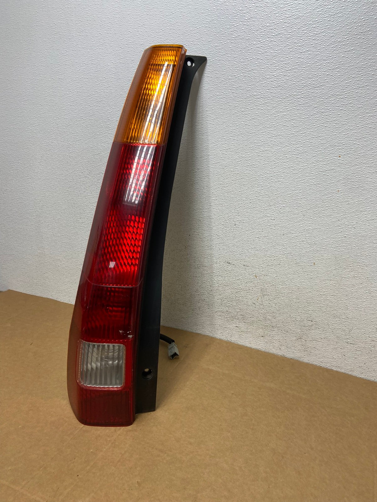 2002 2003 2004 Honda Crv Cr-v Left Driver Lh Tail Light AD4451 LK1