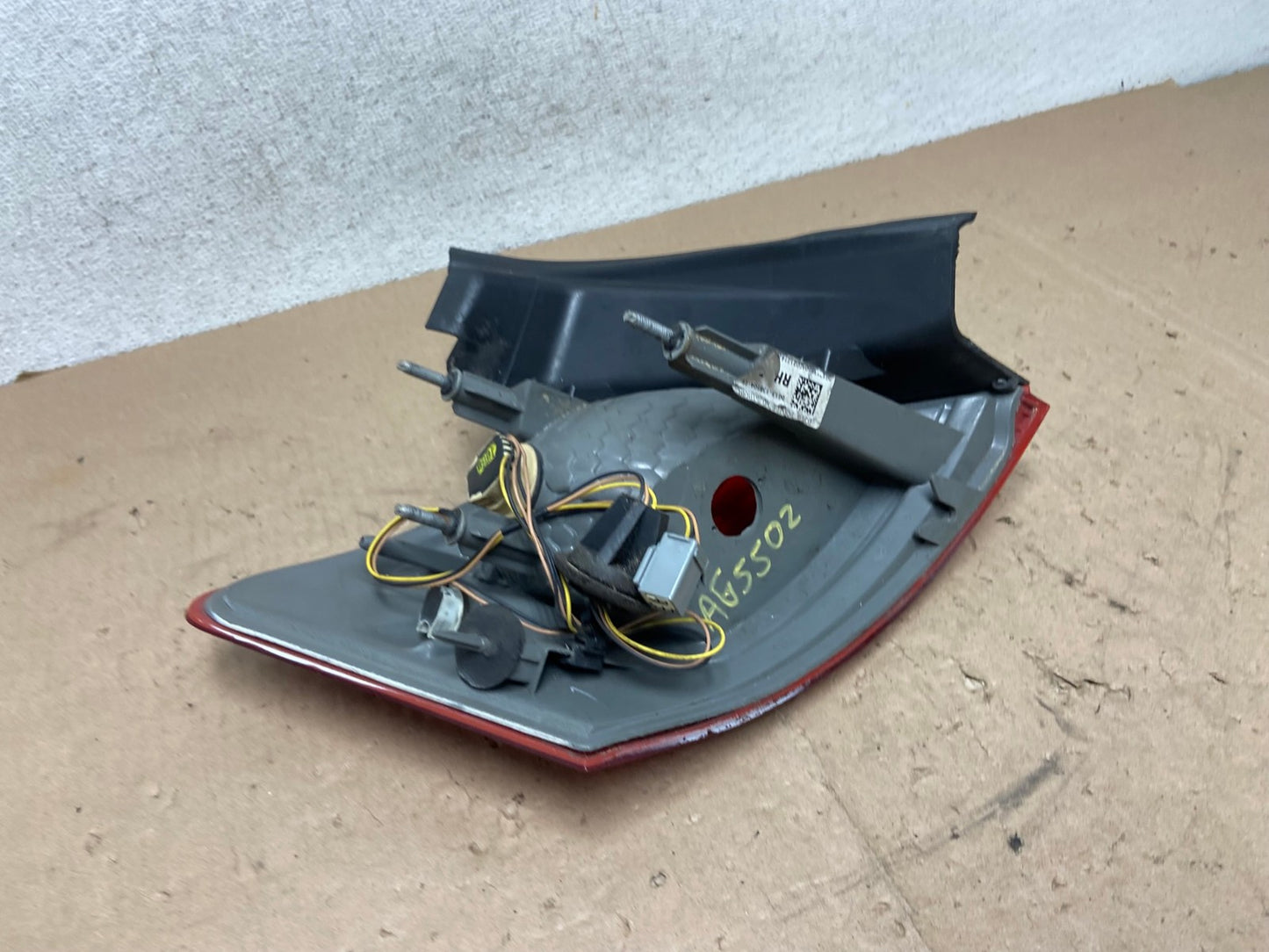 2014 to 2018 Ford Taurus Interceptor Right Passenger RH Tail Light AG5502 LK5