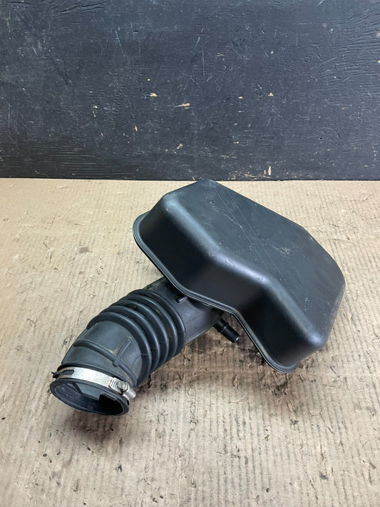 2007 to 2010 Lincoln MKX 3.7L Air Cleaner Box Resonator OEM M6091 DG0