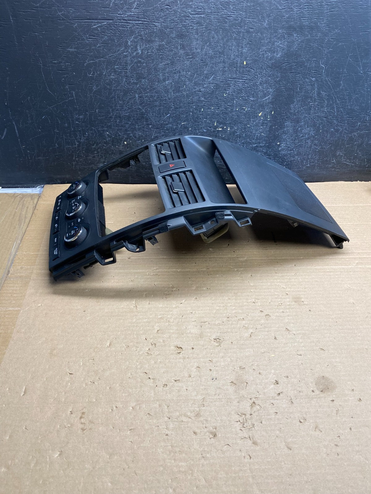 2007 - 2009 Mazda CX-9 Radio Dash Trim Bezel W/Vent AC Climate Control AG6274 DG3