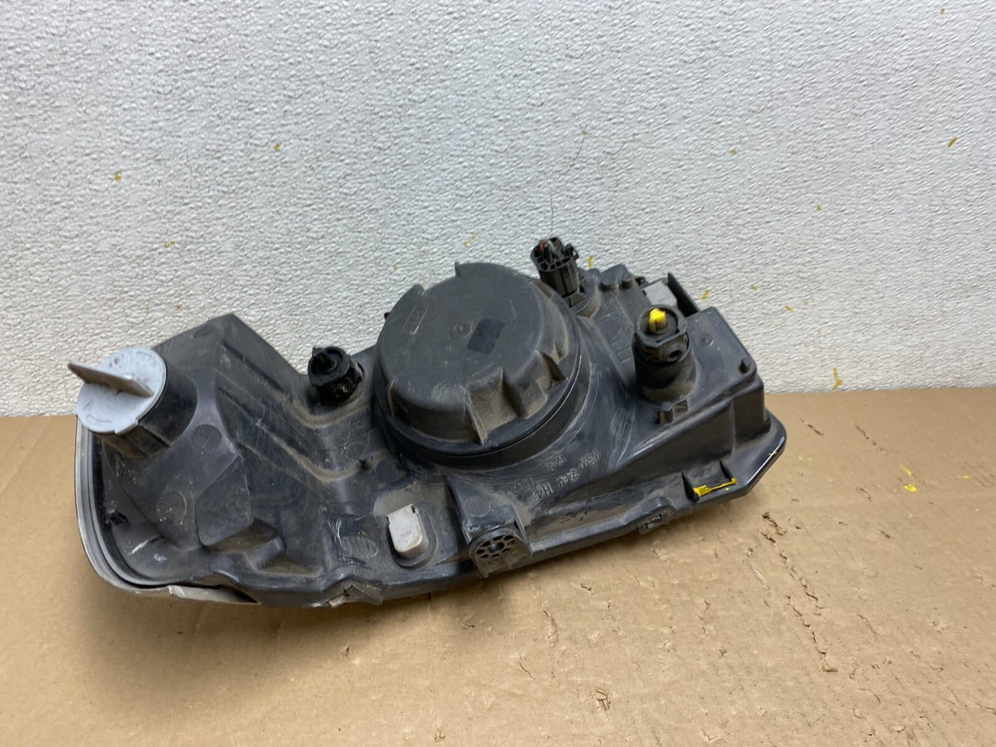 2002-2003 Land Rover Freelander Right Passenger Rh Halogen Headlight OE n2341 DG9