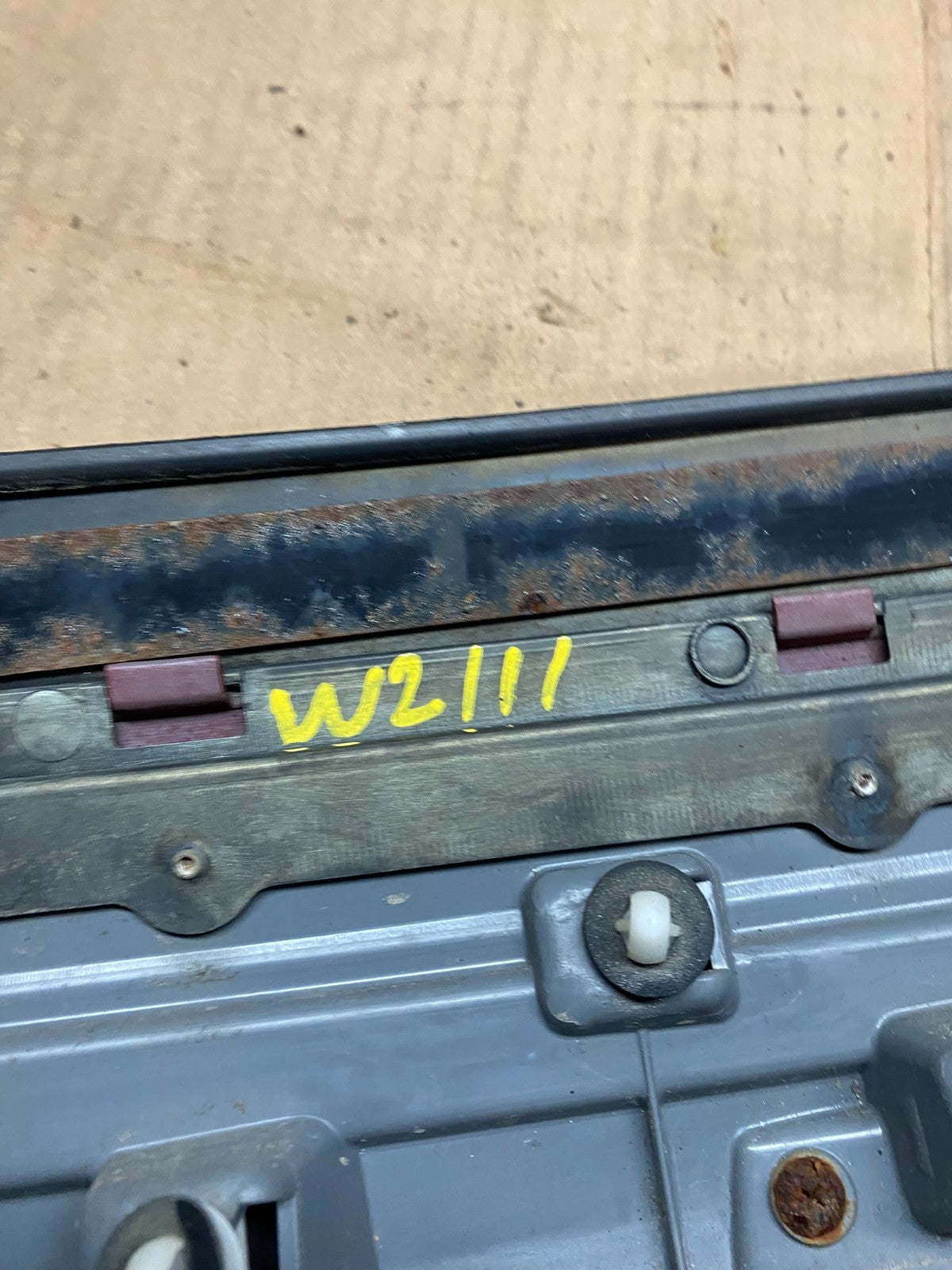 2006 2007 2008 Subaru Forester  Liftgate Tailgate Trunk Trim Molding W2111 DG15