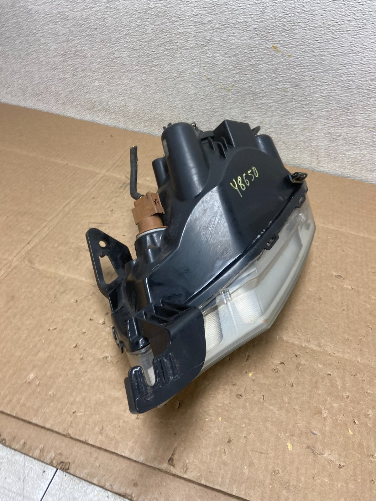 2008 2009 2010 2011 Ford Focus Right Passenger Rh Side Headlight Y8650 DW11
