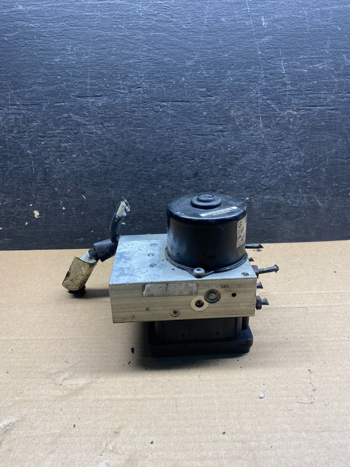 2006 to 2009 Mercedes W203 C230 CLK350 ABS Anti Lock Brake Pump Module AI7487 DG5