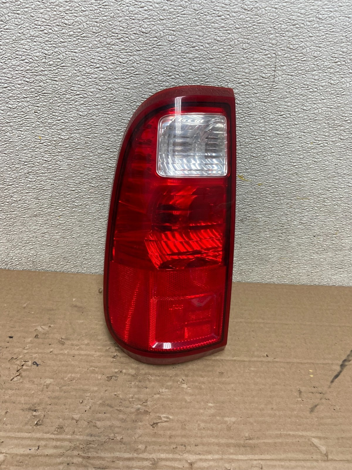 2008 to 2016 Ford F-250 F250 Left Driver LH Side Tail Light Oem AB1193 LK0