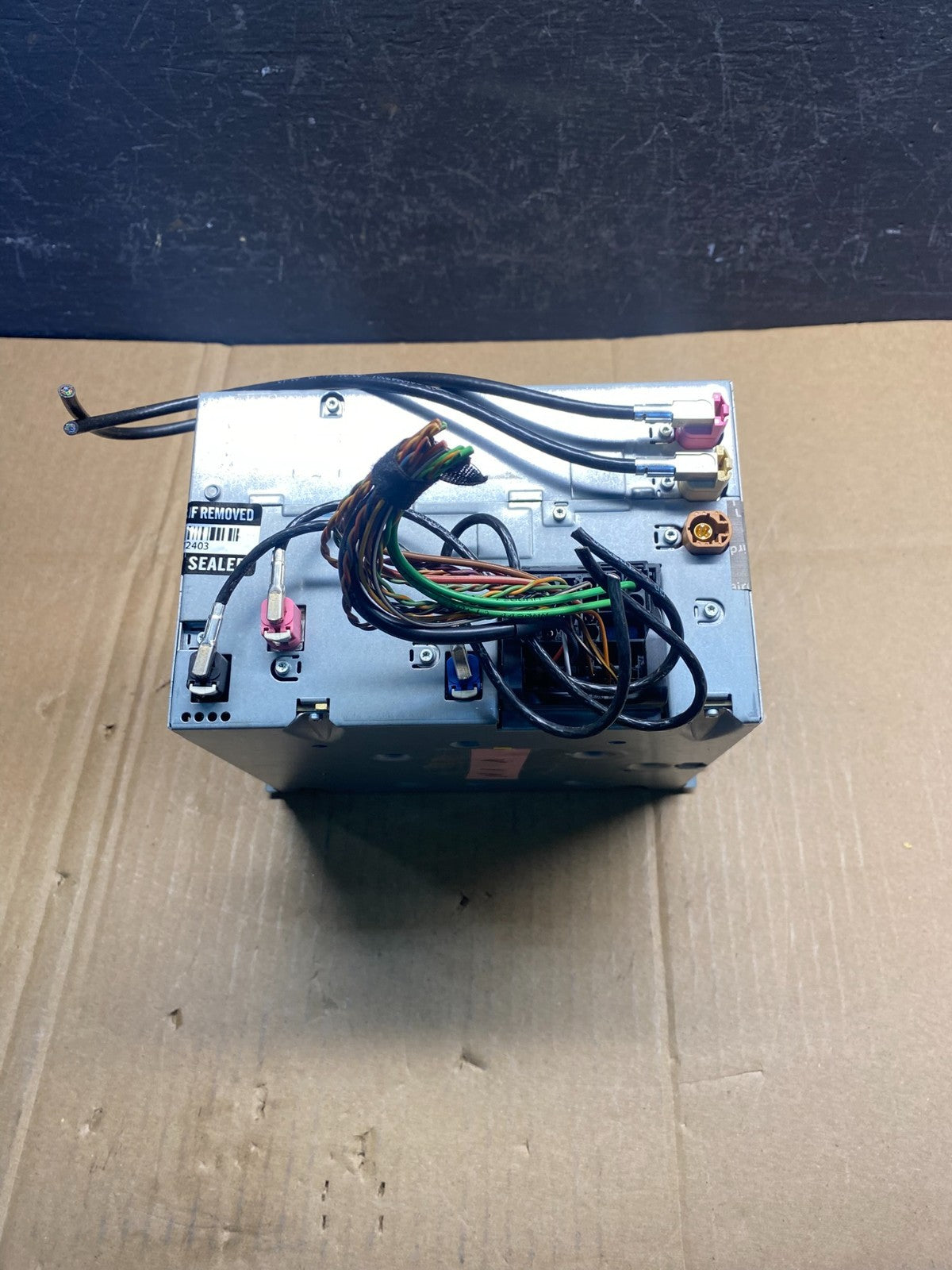 2010-2012 BMW 5-Series Harman/Becket Radio Audio Amplifier Amp AD1681 DG5