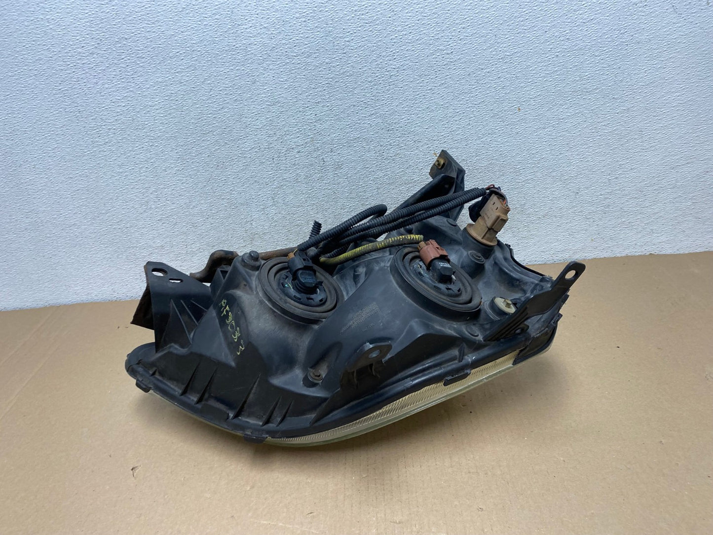 2005 2006 2007 Ford Five Hundred Halogen Headlight Left Driver Lh AF3033 LK6