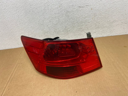 2010 - 2013 Kia Forte Left Driver LH Side Tail Light Ad2607 LK0