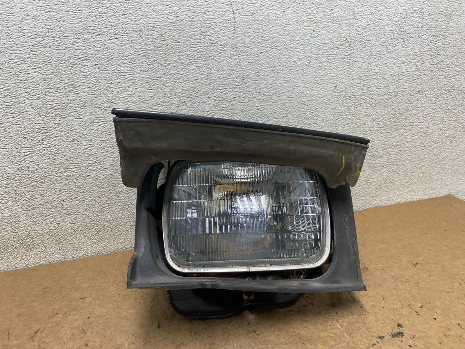 1979 to 1985 Mazda RX-7 RX7 Left Driver Lh Headlight S9282 DG0