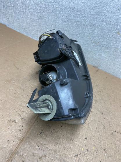 2001-2005 Volkswagen Passat Left Driver LH Halogen Headlight Oem AA3878 DW9