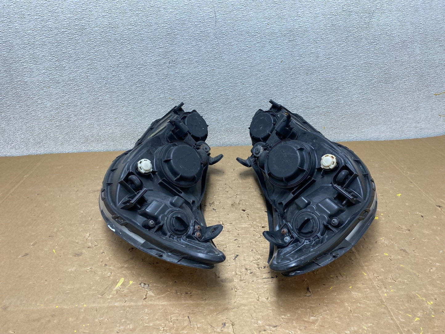 2007 2008 2009 2010 Hyundai Elantra Left+Right Side Headlights V6256 DW13