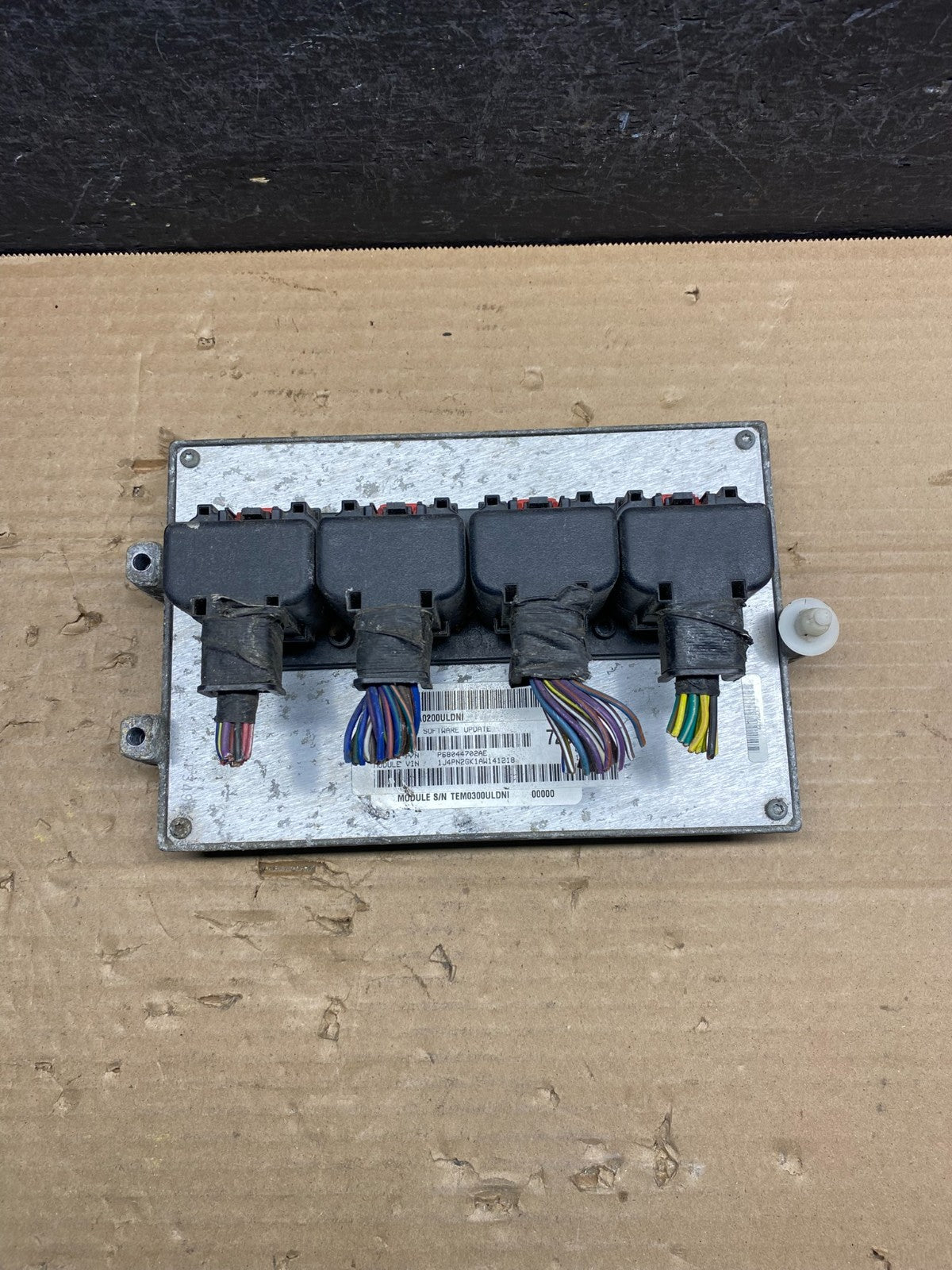 2010 Jeep Liberty Nitro 3.7L Engine Control Unit ECU ECM p68044702AE AD9588 DW0