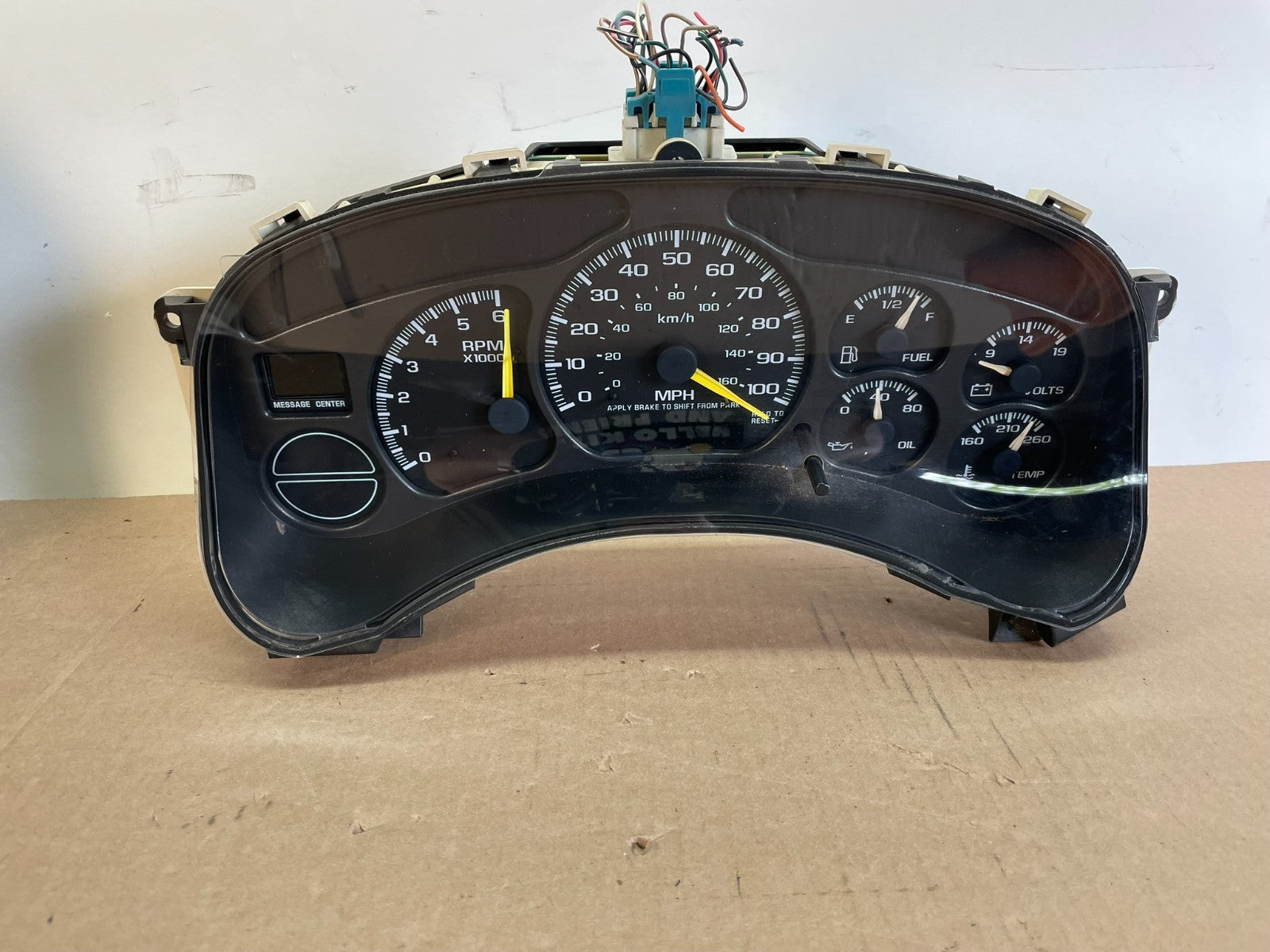 2000-2002 Silverado/Sierra/Yukon/Tahoe Speedometer Instrument Cluster AG2523 DG0