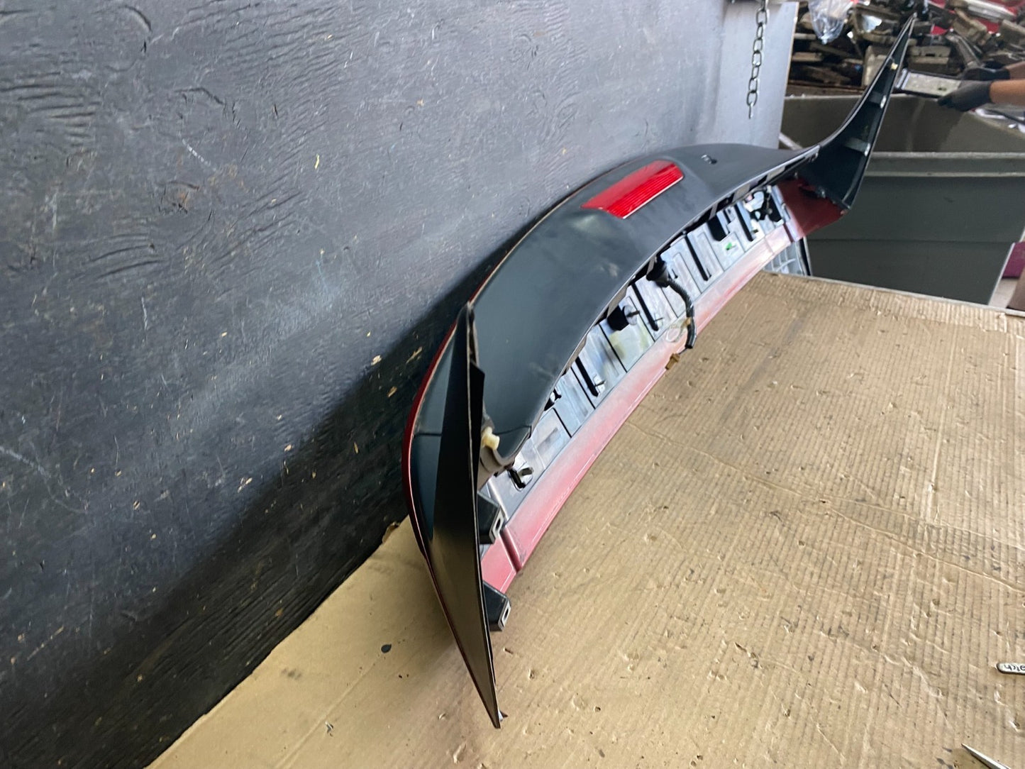 2013 to 2020 Nissan Pathfinder Rear Spoiler Wing Oem  R2199 DG11