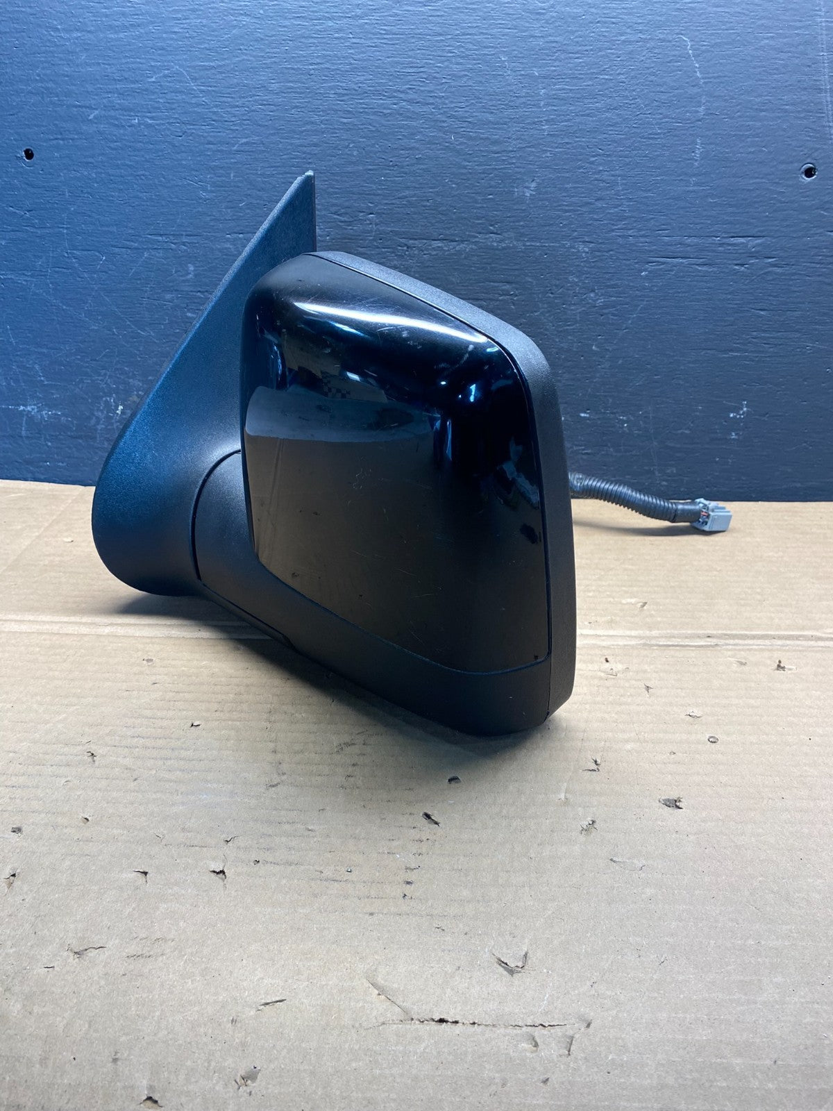 2003 to 2005 Lincoln Aviator Left Driver Side Door Heated Mirror AC8767 DG2