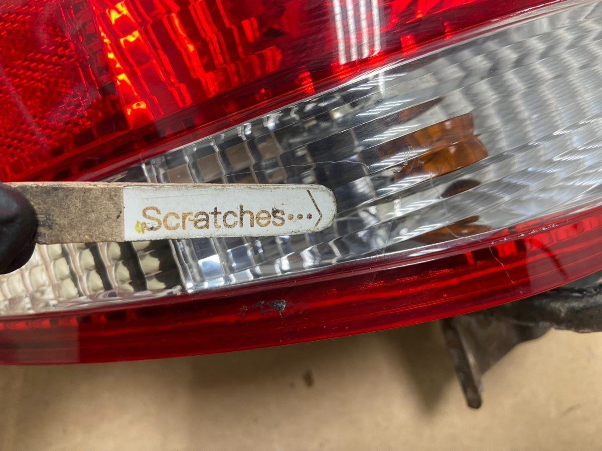 2003 to 2004 Honda Accord Sedan Left Driver Lh Side Tail light AH4424 DW3