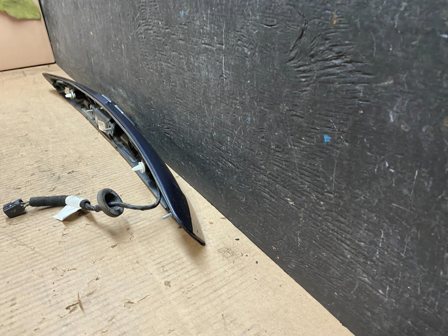 2016-2019 Chevrolet Trax Rear Trunk Camera Molding Trim Oem J7302 GD6
