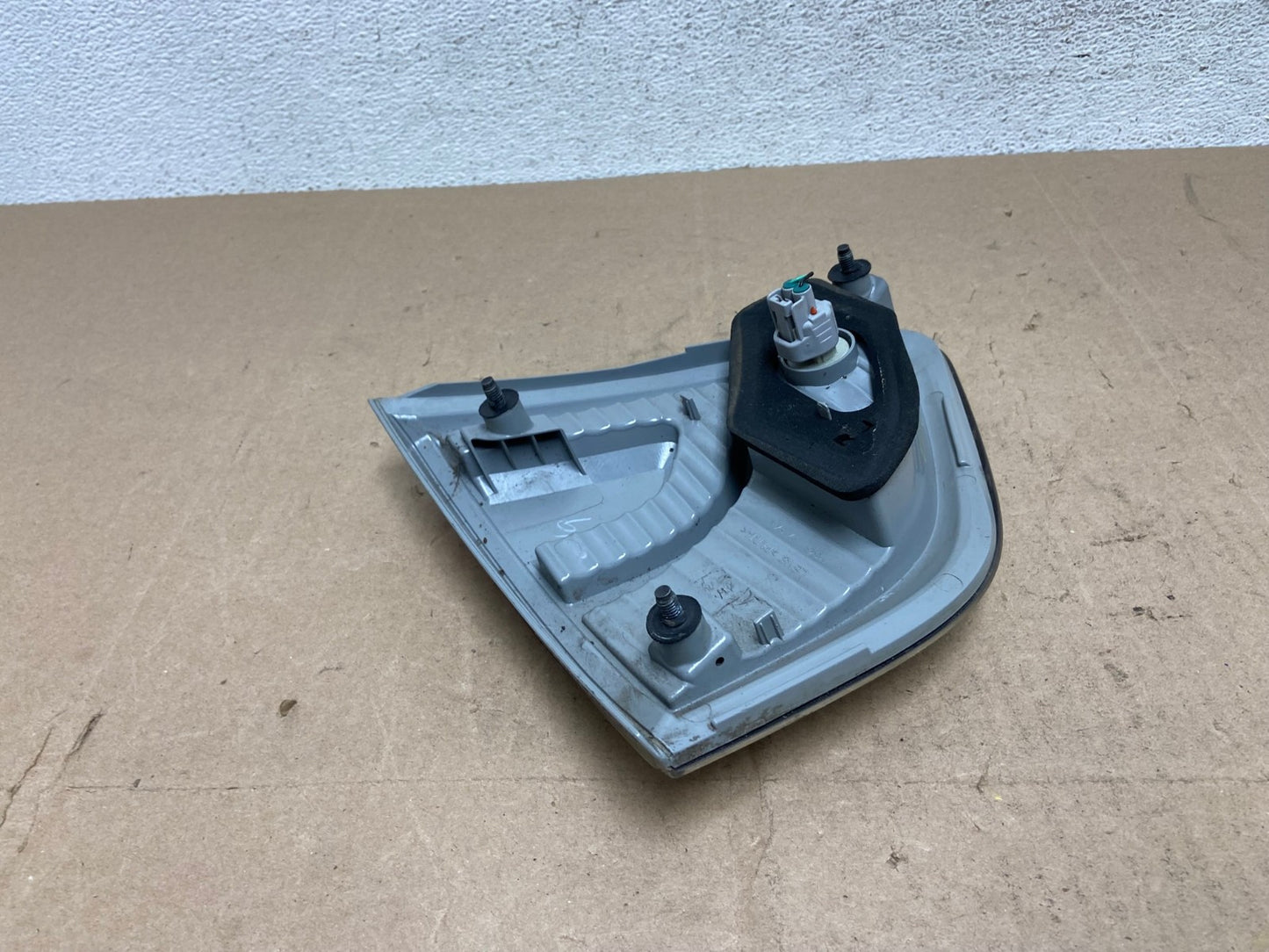2013 to 2016 Nissan Pathfinder Right Passenger Inner Tail light AE6847 LK4