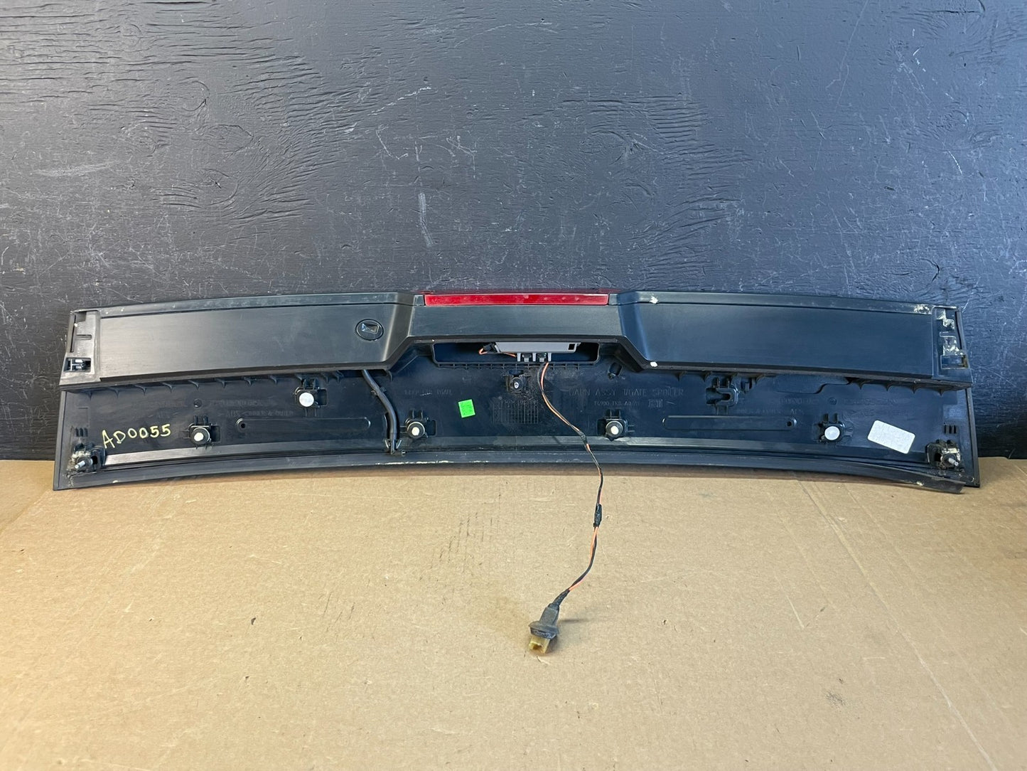 2011 to 2017 Honda Odyssey Rear Trunk Spoiler Gate AD0071 DG6