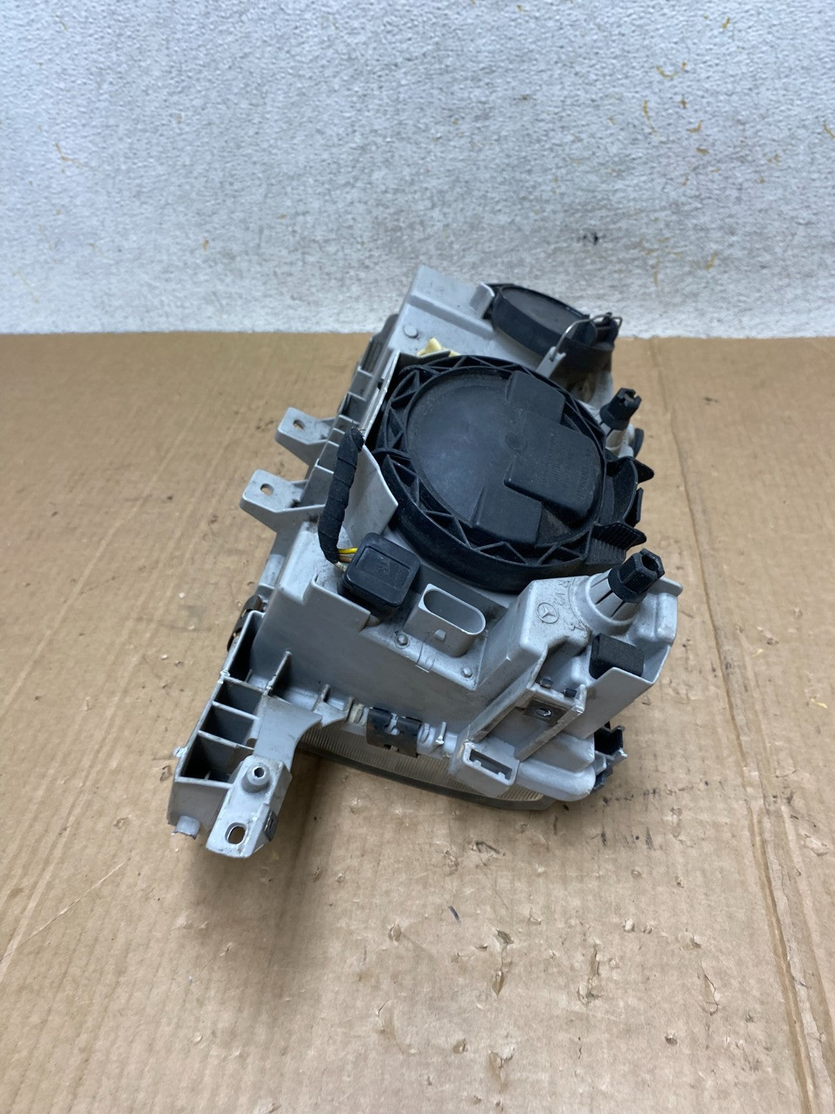 1997 - 2000 Mercedes C C230 W202 Front Right Passenger Headlight AI5446 DW5