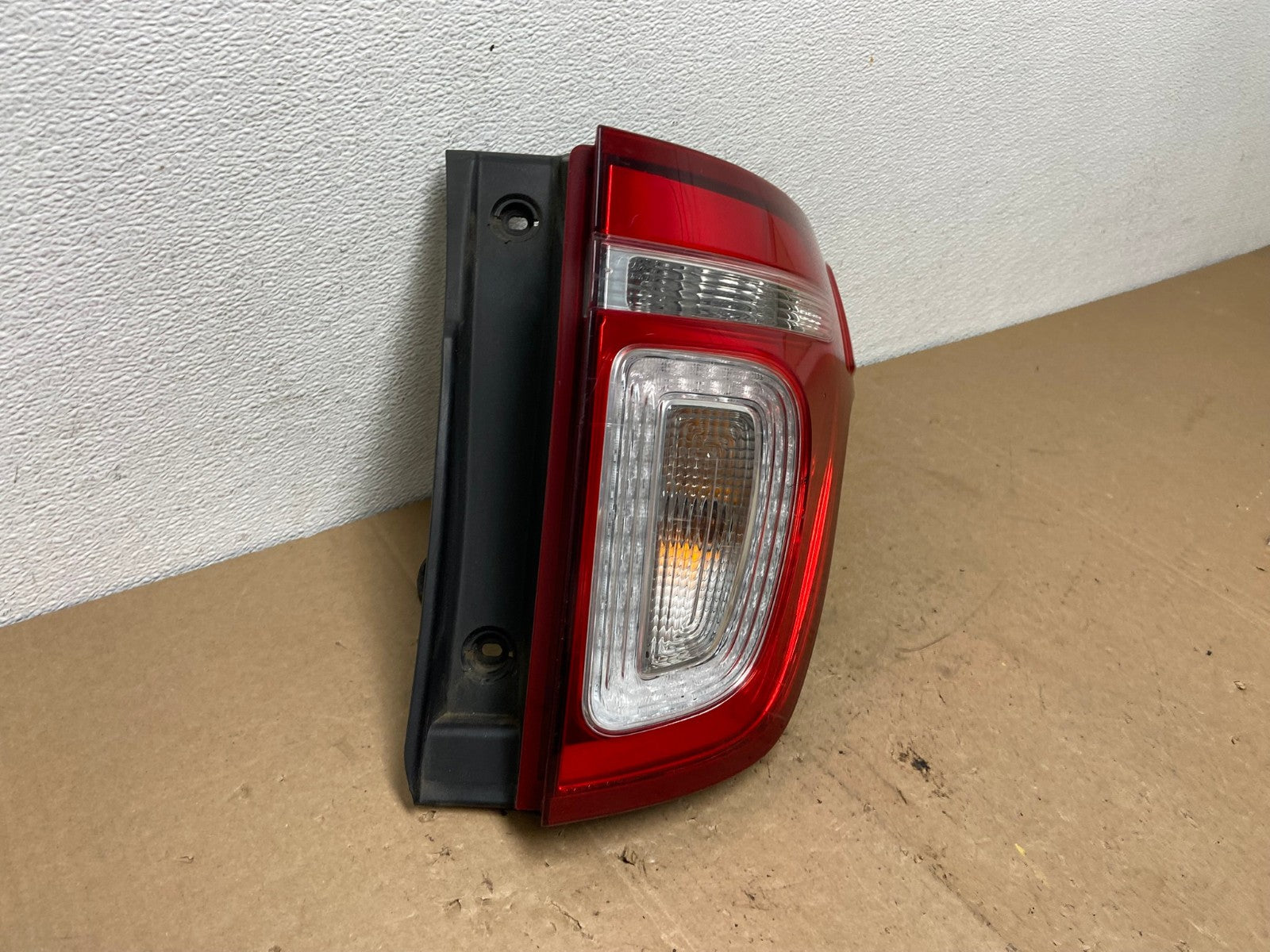 2011-2015 Ford Explorer Police Package Right Passenger Side Tail light AC5843 LK2