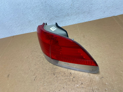 2006 to 2008 BMW 7-Series 750li 760li Right Passenger Tail Light AD9297 LK1