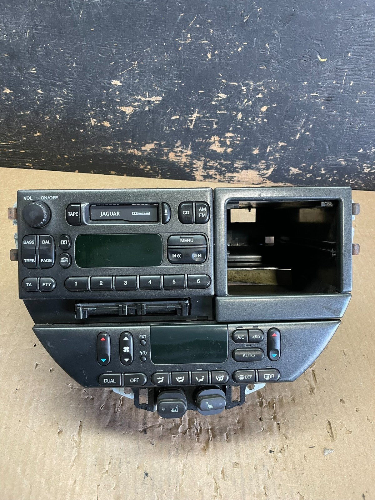 2000-2002 Jaguar S-Type Dash Climate A/C Temperature Radio AM/FM Panel ab3112 DG0