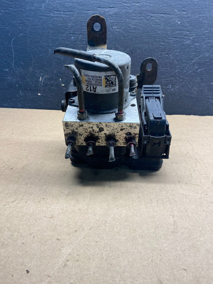 2012 to 2016 Hyundai Genesis Coupe ABS Pump Anti Lock Brake Module ae7384 DG2