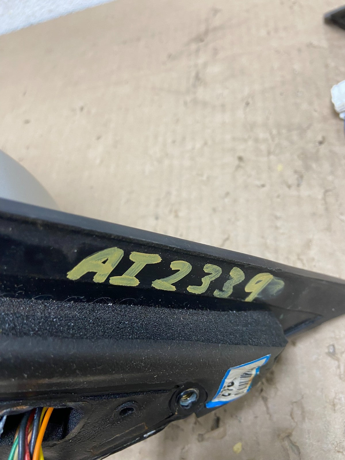 2004 to 2006 Kia Amanti Left Driver LH View Door Mirror AI2339 DG9