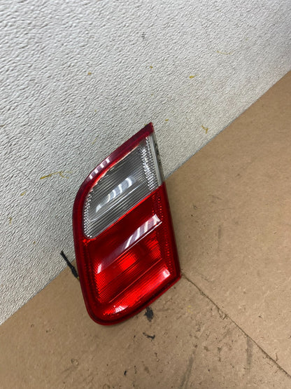 1998-2003 Mercedes Benz CLK Inner Right Passenger RH Tail Light Lamp P5197 DW2