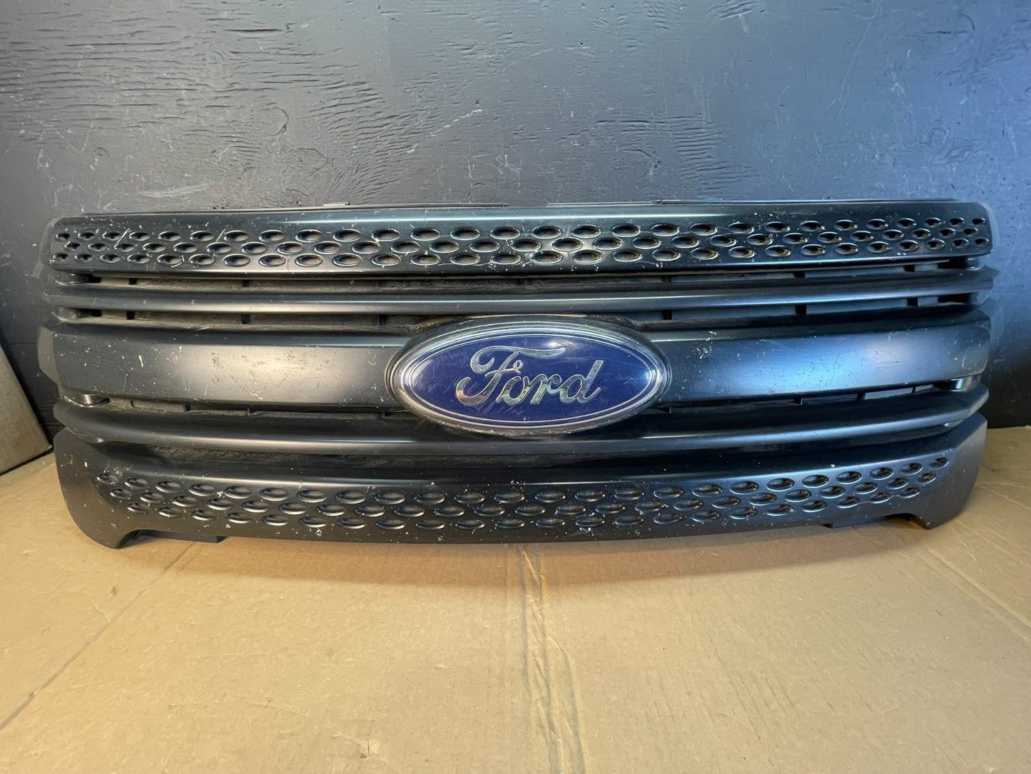 2011 to 2015 Ford Explorer Upper Front Grill Grille ac5292 DG0