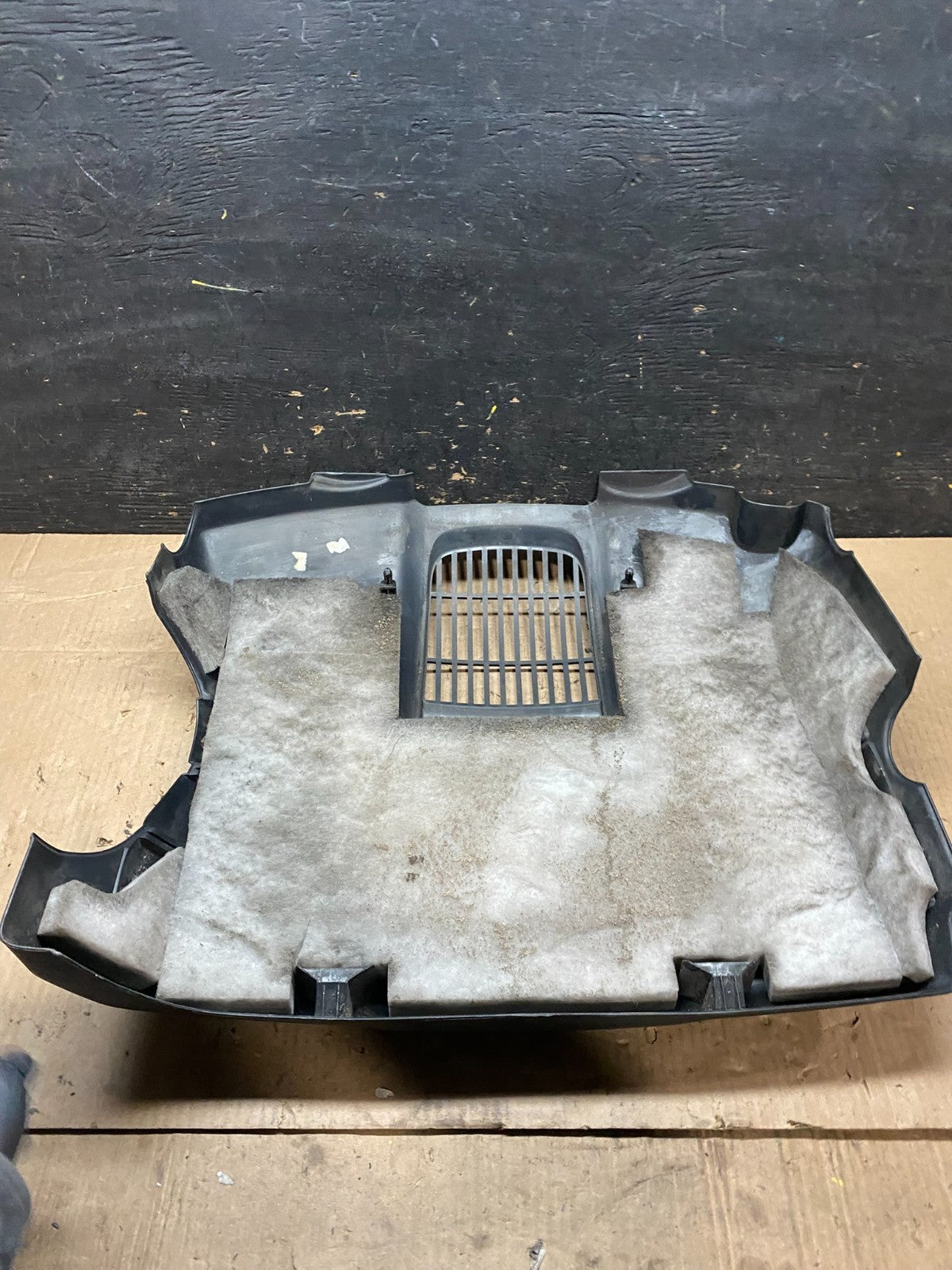 2007 to 2014 Subaru Tribeca 3.0L Factory Engine Cover 14025AA24A U0326 DG5