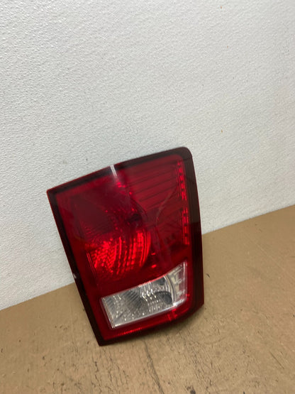 2007 to 2010 Jeep Grand Cherokee Right Passenger Tail Light AC7374 DW2