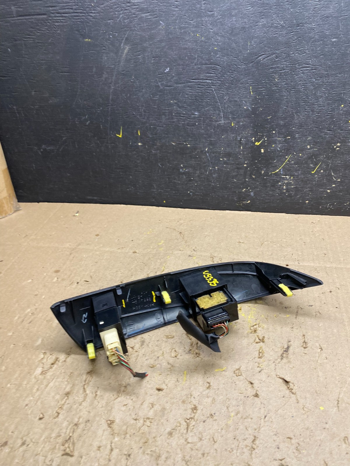 2004 to 2010 Toyota Sienna Right Side Radio Switches Bezel Trim OEM U5335 DG3