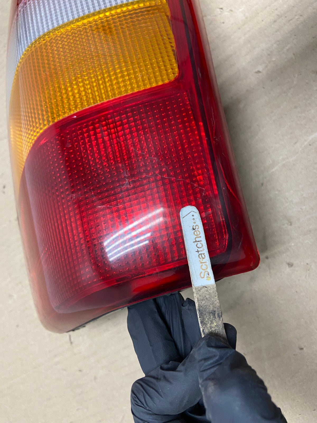 1999-2004 Jeep Grand Cherokee WJ Right Passenger Rh Tail Light AH6763 LK3