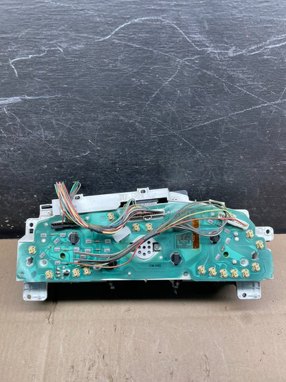 2001 - 2002 Ford Econoline E250 E350 Van Speedometer Instrument Cluster W1446 DG8