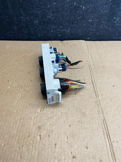 2008-2010 Chevrolet Express 1500 2500 3500 Climate Control Panel AE4252 DG2