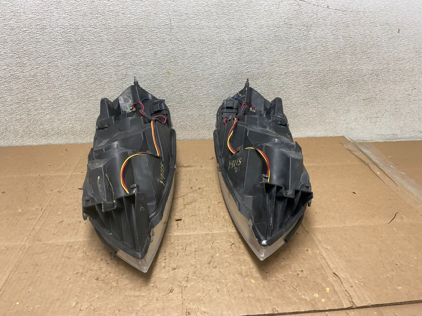 2006 - 2013 Chevrolet Impala Left+Right Set Headlights Halogen Y9115 DW13