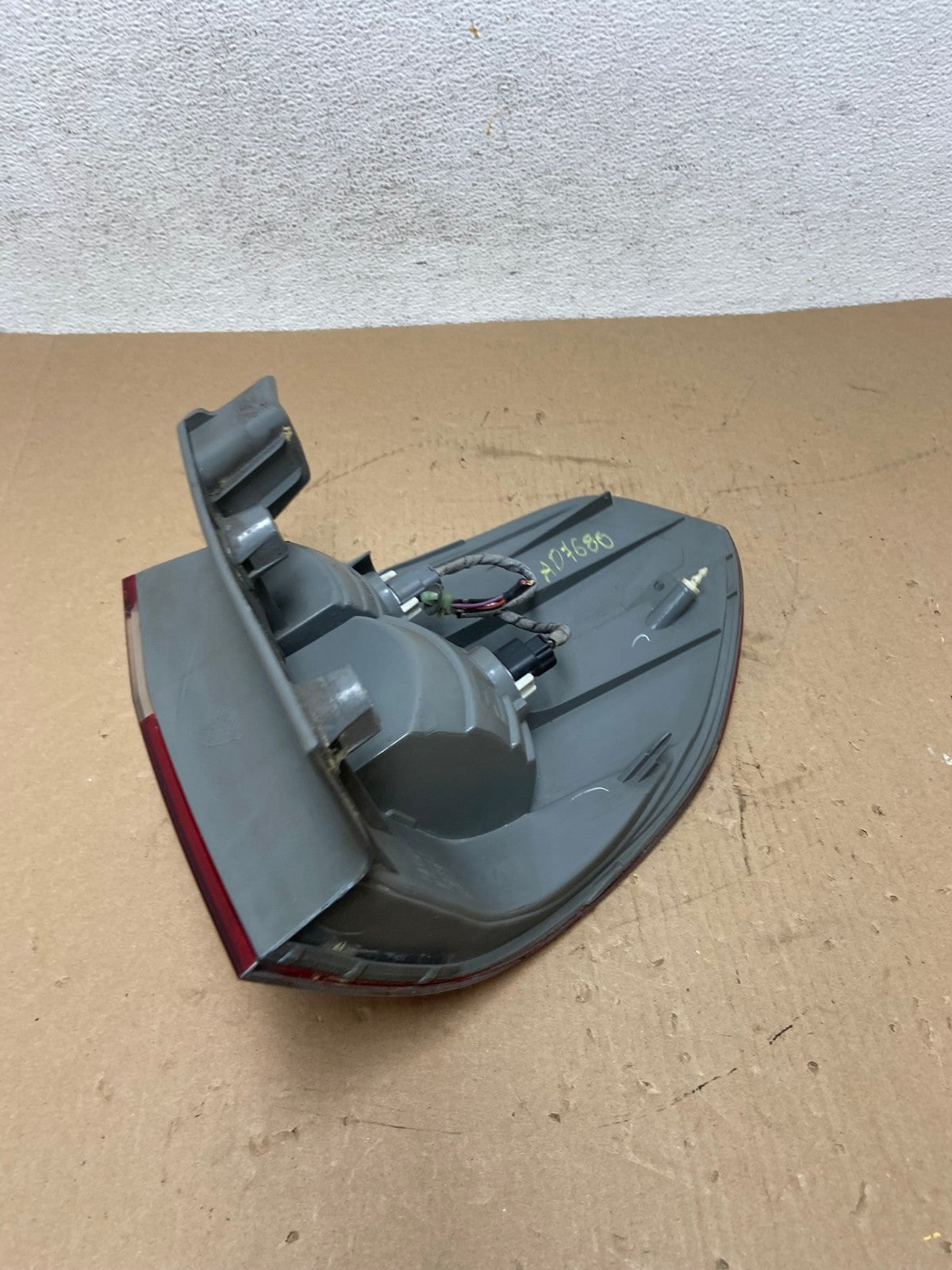 2005 2006 2007 Honda Odyssey Left Driver LH Side Tail Light AD67681 LK3