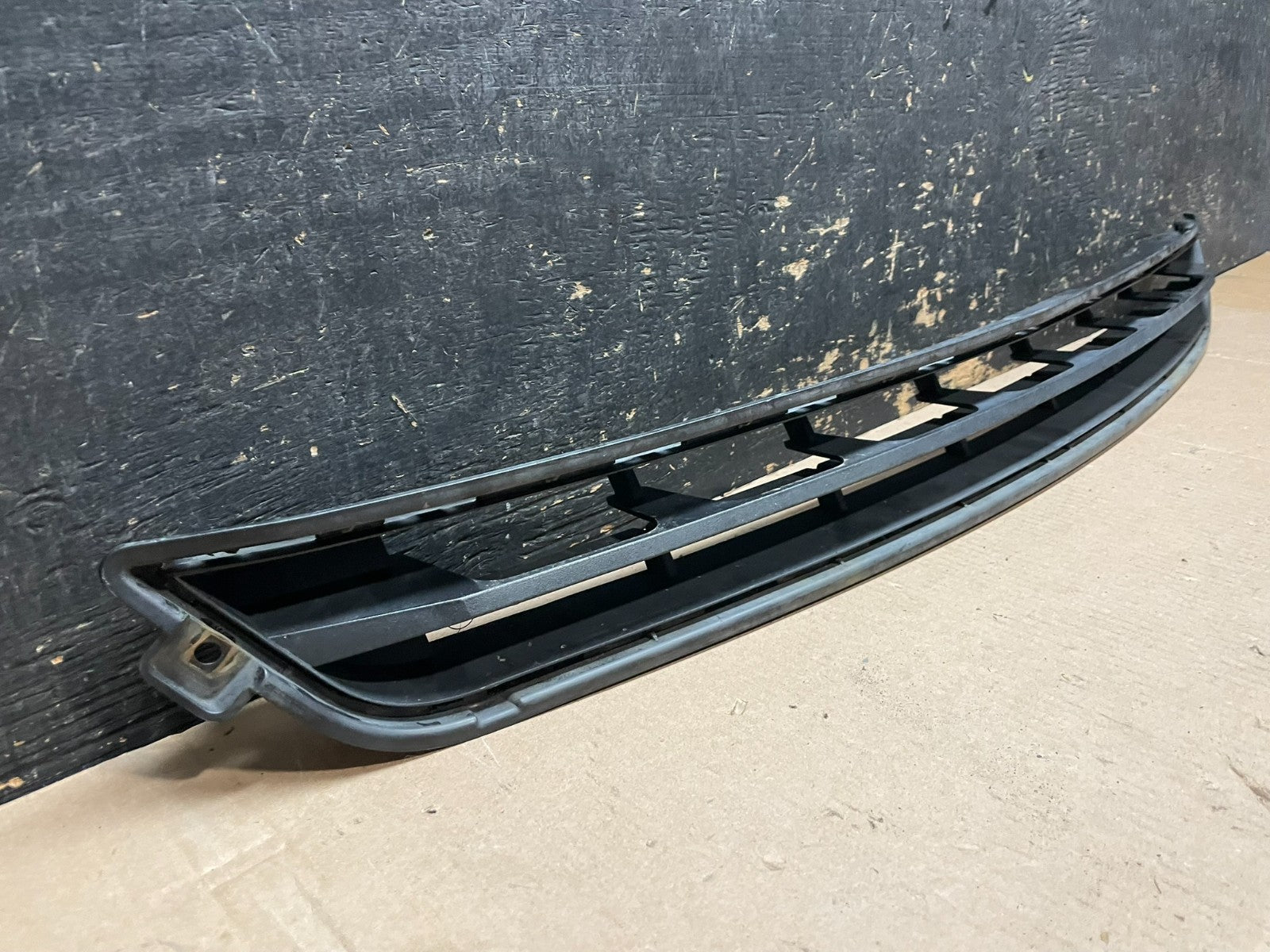 2013 2014 2015 GMC Acadia Front Lower Cover Grill Grille Oem AA1974 DG1