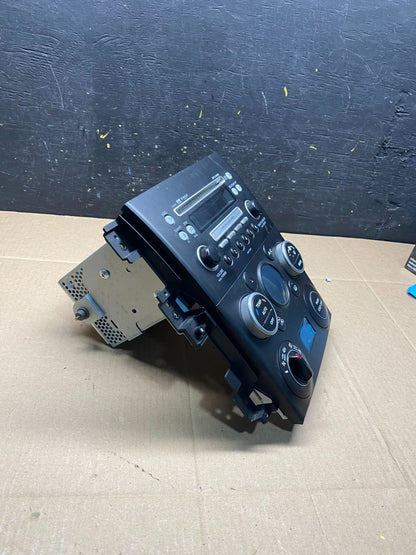 2006 2008 Suzuki Grand Vitara Climate Control Radio MP3 AM/FM CD Player r2983 DG1