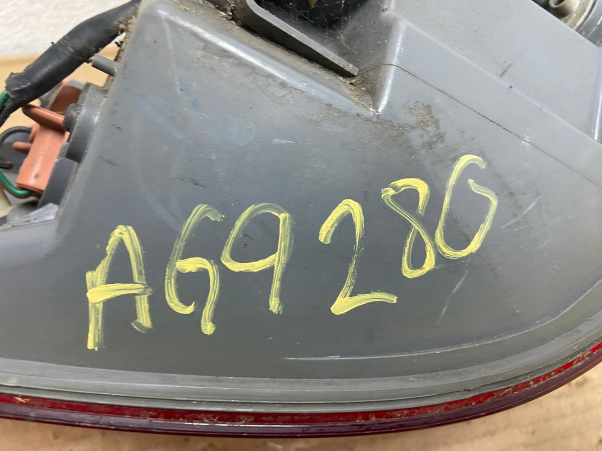 2011 2012 2013 Hyundai Elantra Sedan Right Passenger Tail Light AG9280 LK6
