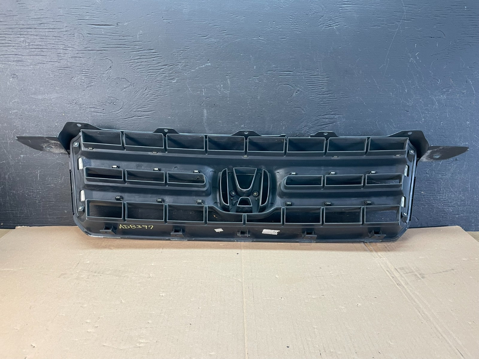 2006 to 2008 Honda Pilot Front Upper Grill Grille AD8397 DG5