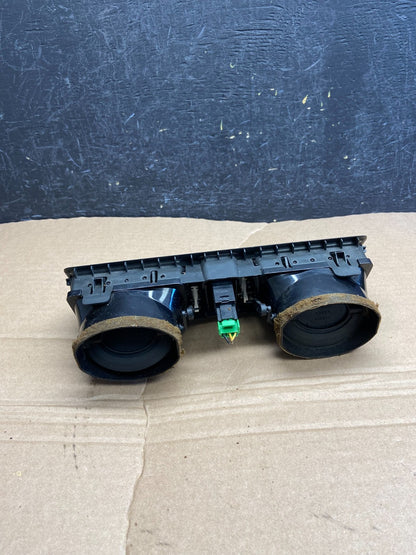 2003 to 2014 Volvo XC90 Center Dash Bezel Hazard Switch Air Vent AF1773 DG3