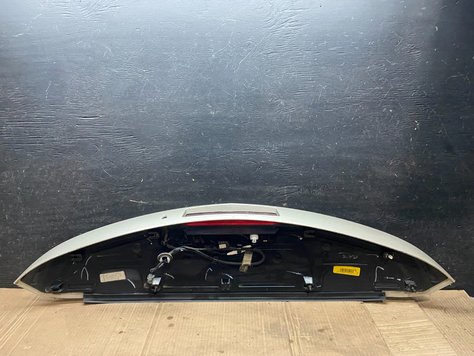 2013 to 2017 Chevrolet Traverse Rear Trunk Spoiler Wing Third Brake W2099 DG8