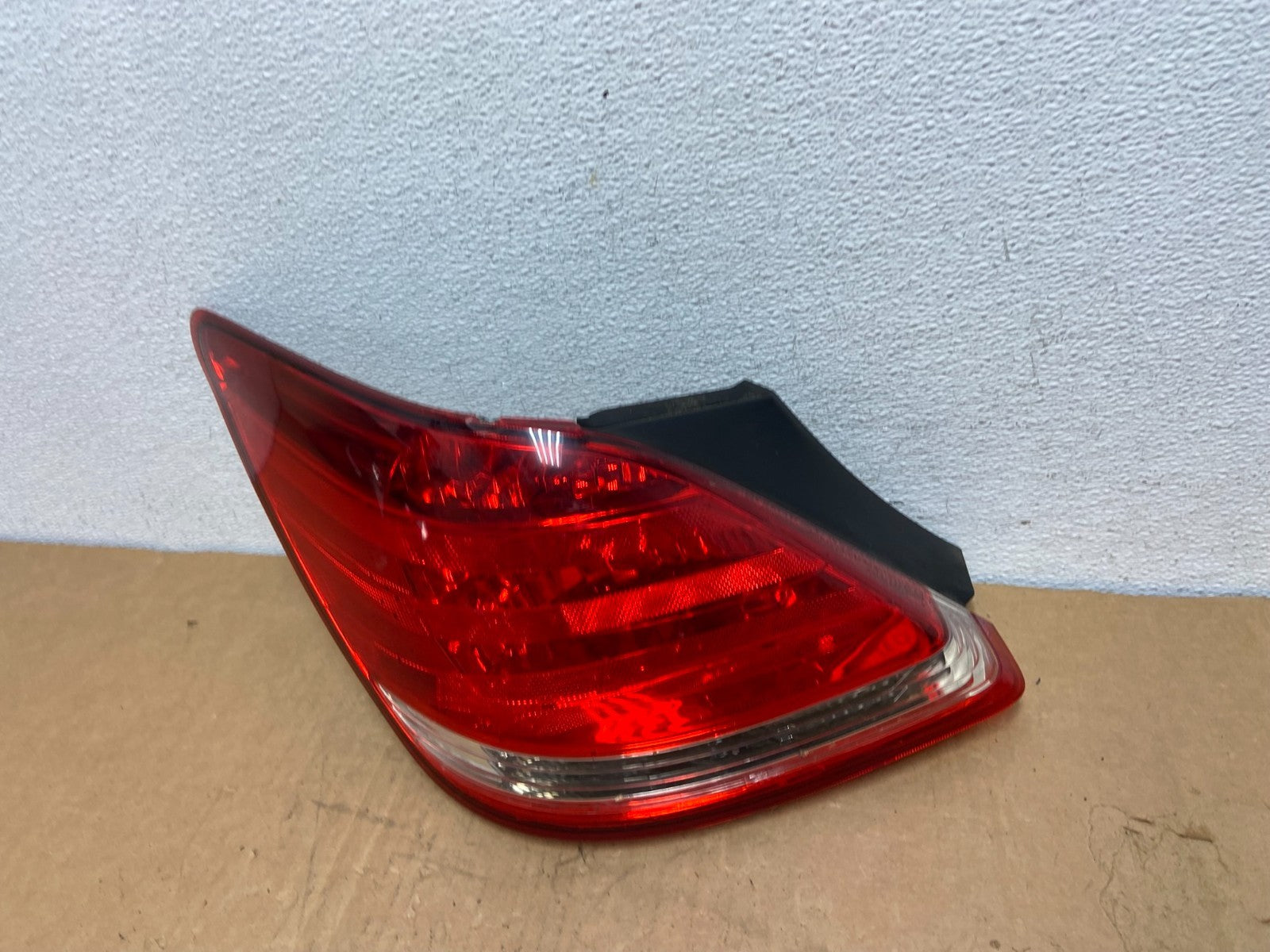 2005-2010 Toyota Avalon Left Driver Lh Side Tail Light AC8510 DW1