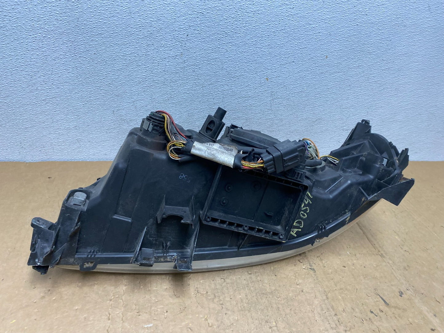 2005-2009 Volvo S60 Passenger Right Passenger RH Side Headlight AD0549 DW7