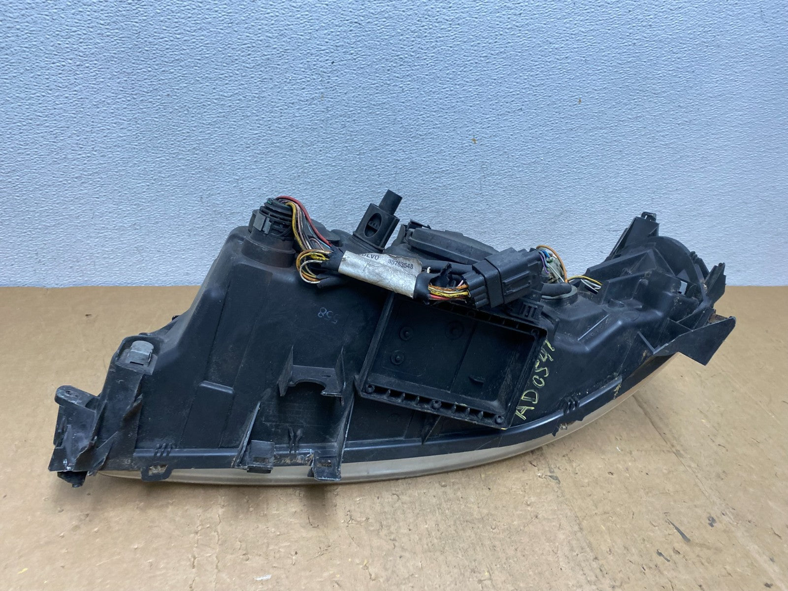 2005-2009 Volvo S60 Passenger Right Passenger RH Side Headlight AD0549 DW7