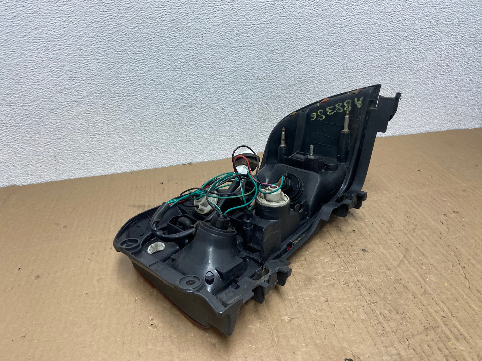 1993 to 1995 Toyota Corolla Left Driver Lh Side Tail Light Oem AB8386 LK6